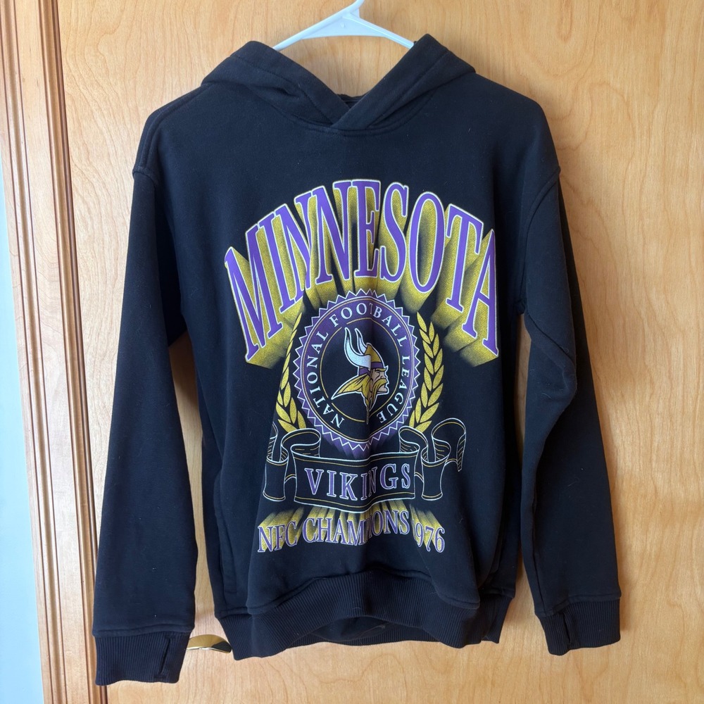 NFL Minnesota Vikings Hoodie Youth 13/14 Black 1976 NFC Champions Graphic